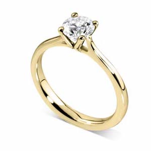 18ct Yellow Gold solitaire Ring